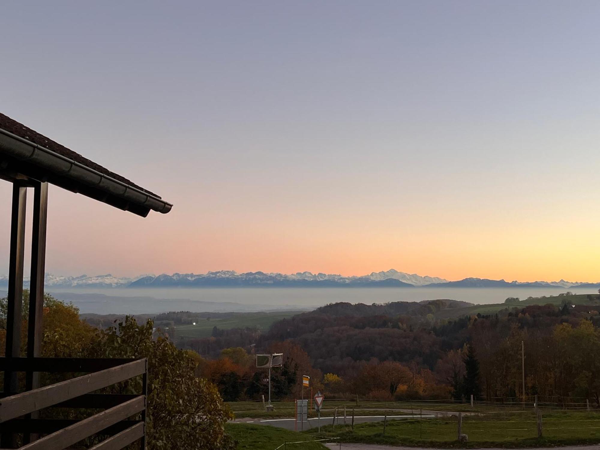 La Croisee Des Chemins Premier Екстериор снимка